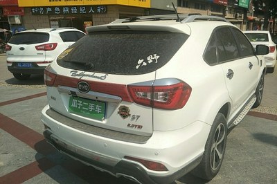 比亚迪S7 2015款 2.0T 自动尊贵型