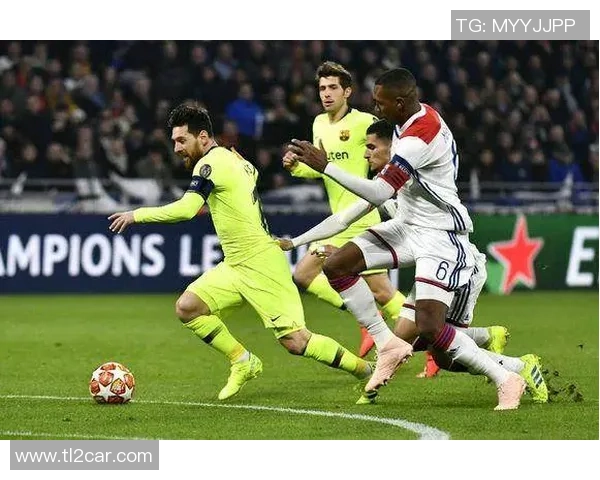 友谊赛激战：里昂小胜曼城红牌争议引发全场热议