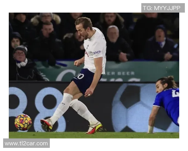 英超经典对决曼联逆转热刺神扑瞬间成比赛转折点