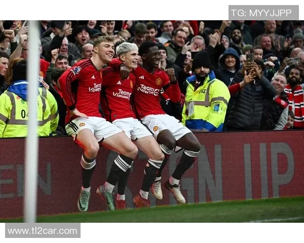 英超惊天冷门本菲卡逆转曼联引发全场狂欢战报解析