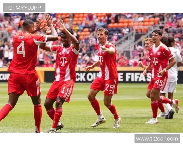 意甲激战：拜仁4-0本菲卡点球争议引发全场热议