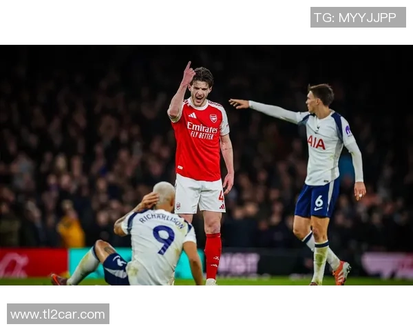 里昂大胜热刺五球狂潮友谊赛惊喜瞬间引发全场欢呼